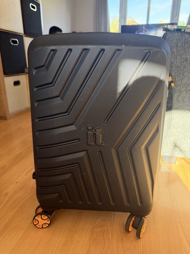 Cabin suitcase - cabin,
