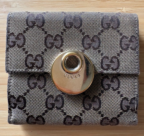 Gucci classic monogram - gucci,