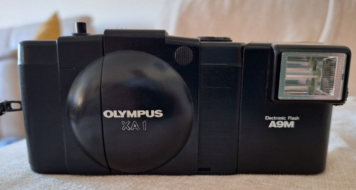 Olympus xa1 35mm camera with - xa1,