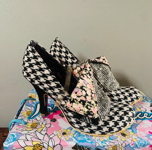 Irregular choice flick flack - "flick, flack"