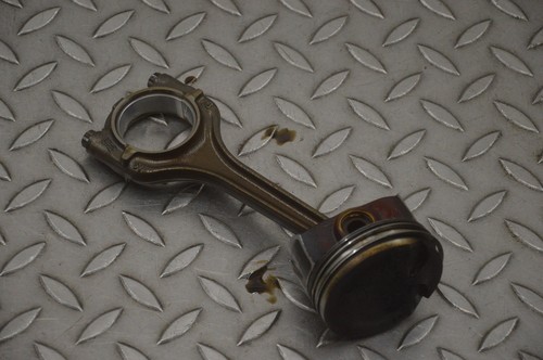 Polo piston with connecting - with,