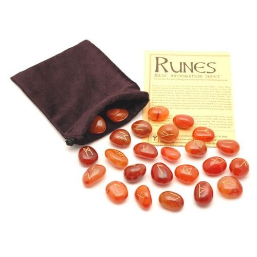 Carnelian crystal rune - -,