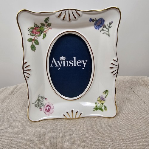 Vtg aynsley white floral - aynsley,