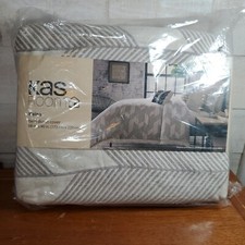 NEW KAS Room Raina Twin Duvet