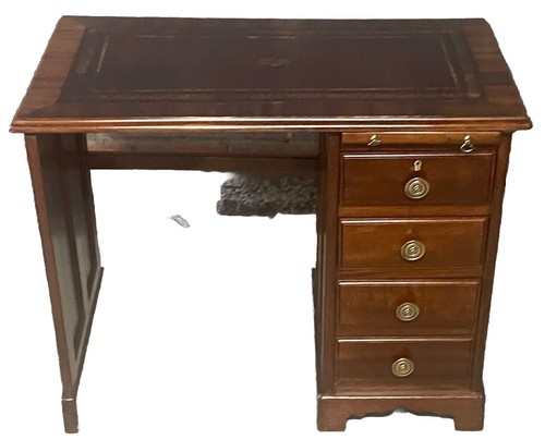 Superb small mahogany arts and - superb,