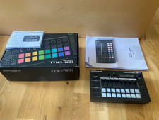 Roland MC-101 Desktop Sytnthesisizer Groovebox Drum Machine - Mint with Box
