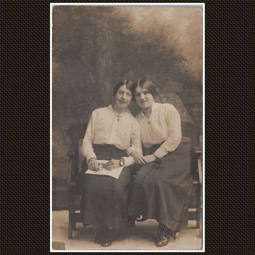 Edwardian portrait two women - edwardian,