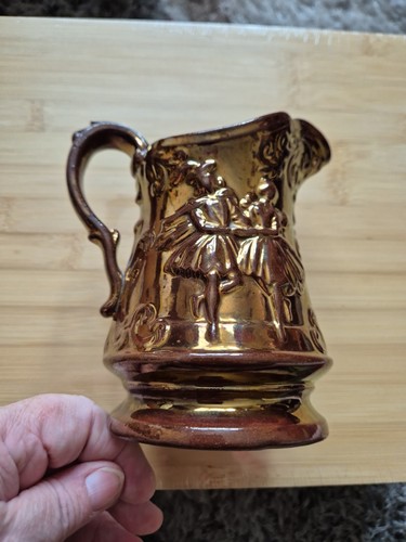 Small lustre jug - small,