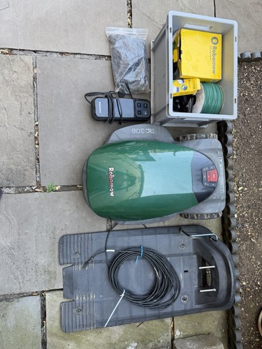 Robomow rc306 robot lawnmower - robomow,