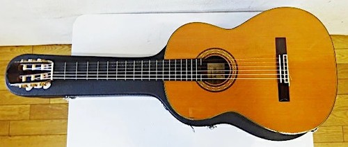 Takamine classical guitar - no.5,