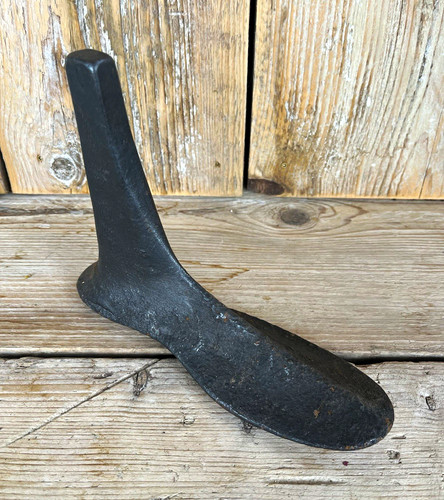 Vintage cast iron - iron, last