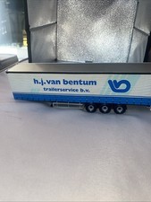 Corgi - Tri-Axle Curtainside