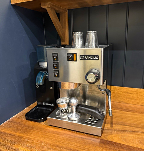 Rancilio silvia and rocky - silvia, v4