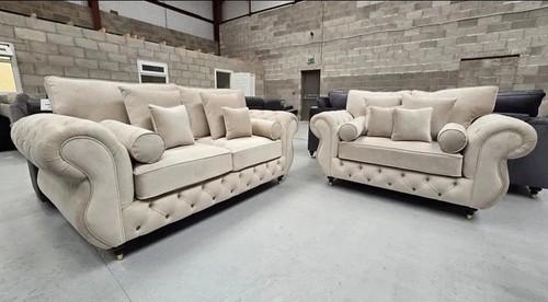 Brand new rio chesterfield - new|,