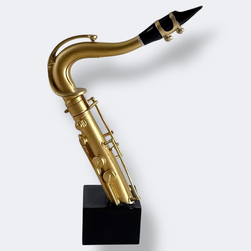Musical notes saxophone - musical,
