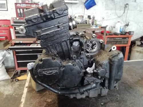 Triumph trophy 900 885cc - triumph,