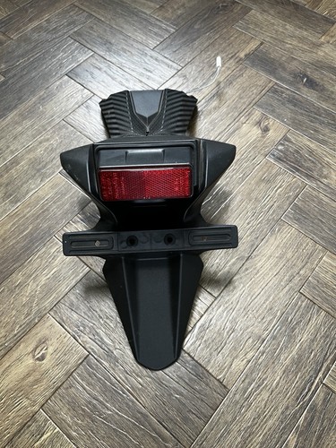 Genuine suzuki gsxr 750 - genuine,