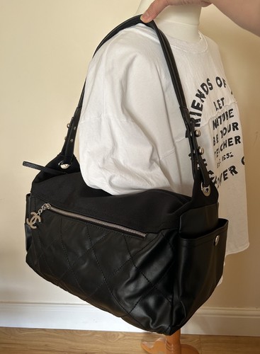 Authentic chanel black quilted - authentic,
