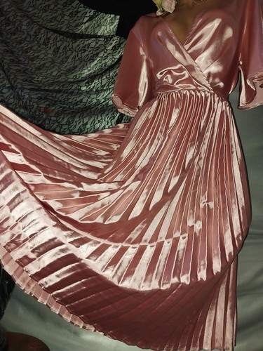 Vtg satin liquid - satin, shiny