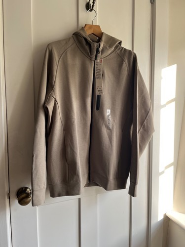 Bnwt uniqlo mens size - bnwt, xl
