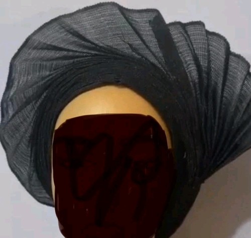 Brand new auto gele - auto, elegant