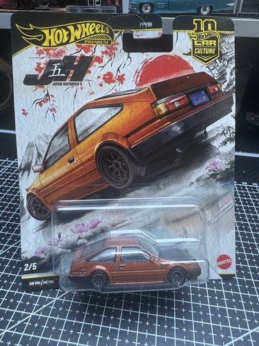 Hot wheels premium toyota - 1-64,