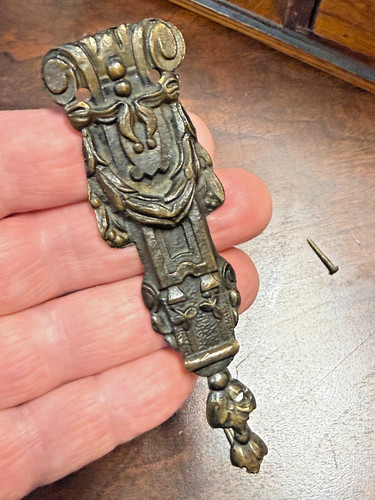 Antique salvage french - 4.25",