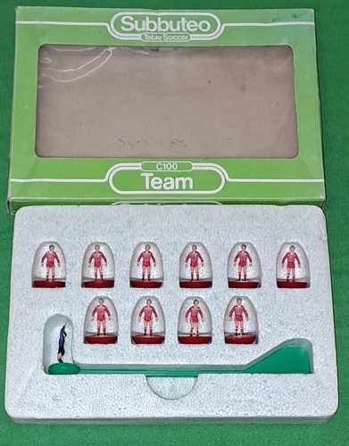Boxed subbuteo c100 - subbuteo,