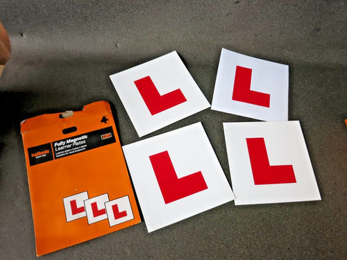 Halfords magnetic l plates - 4,