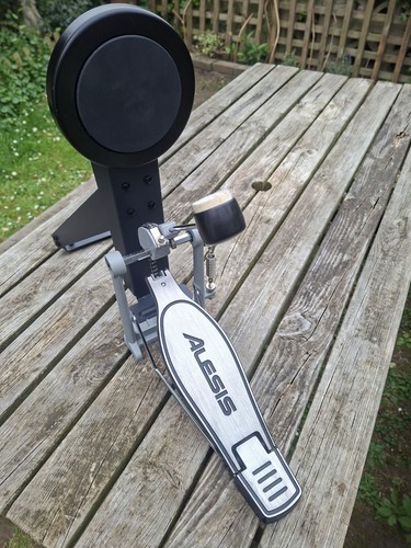 Alesis electronic kick drum - alesis,