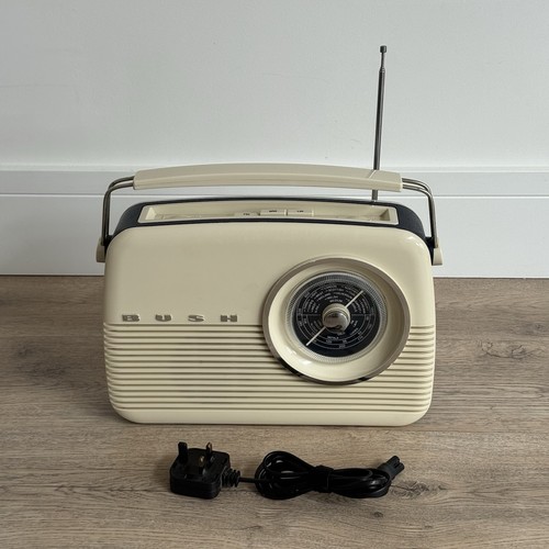 Bush tr82 retro - tr82/b, portable