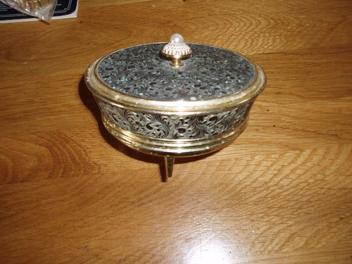 Vintage wind jewellery - wind-up,