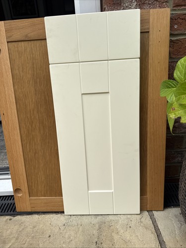 Cream shaker kitchen - cream,