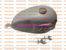 TRIUMPH BONNEVILLE CUSTOM T100