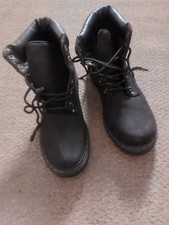 Women's boots