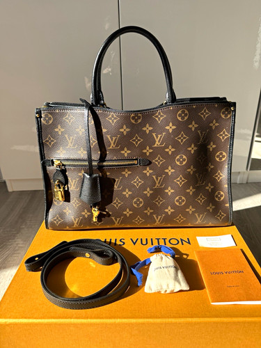 Louis vuitton monogram canvas - vuitton,