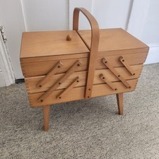 Wooden Cantilever Sewing Box