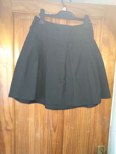Black pleated school skirt - black,