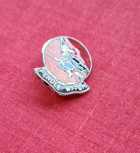 Pendle witch lancashire enamel - witch,