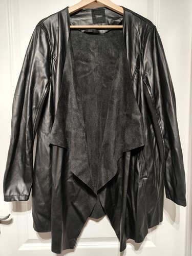 Capsule black faux - capsule, leather