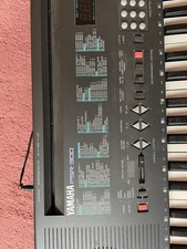 *Yamaha Portatone PSR-300