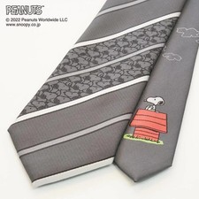 Peanuts Snoopy Dog House Tie