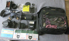 Vintage PRAKTICA B100 Camera & 3 Prakticar Lenses, Filters, Flash, Manual, Bag