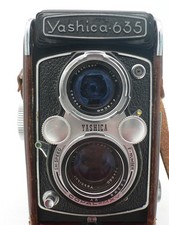 Yashica 635 TLR with Yashikor