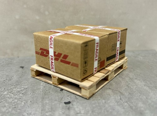 Scale garage diorama - 1/18,