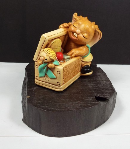 Vintage pendelfin rabbit - vintage,