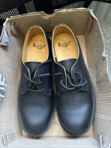 New doc martens work shoe - new,