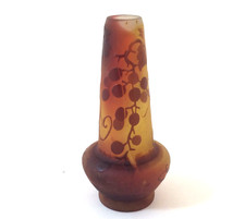 GALLE SIGNED, WITH LABEL, SMALL FRENCH CAMEO ART GLASS FLORAL  VASE IN  VGC