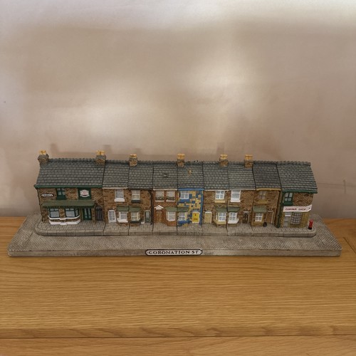 Rare coronation street - coronation, row
