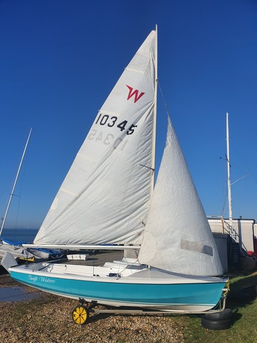 Wayfarer sailing dinghy - sailing,